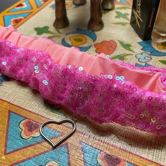 NFC Tag Garter Pink - Picture 1 of 3